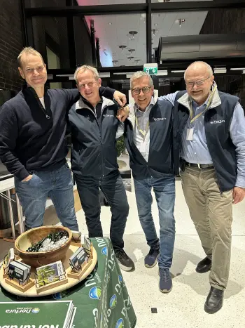 Fagsjef Finn Avdem t.h. med et knippe av sine rådgivere, Bernt Mikalsen, Johannes Nedrebø og Knut Evensen